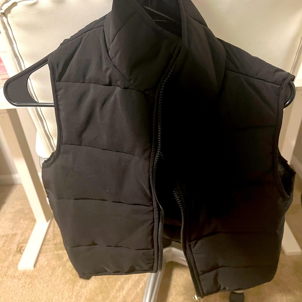 Zip Up Puffer Vest